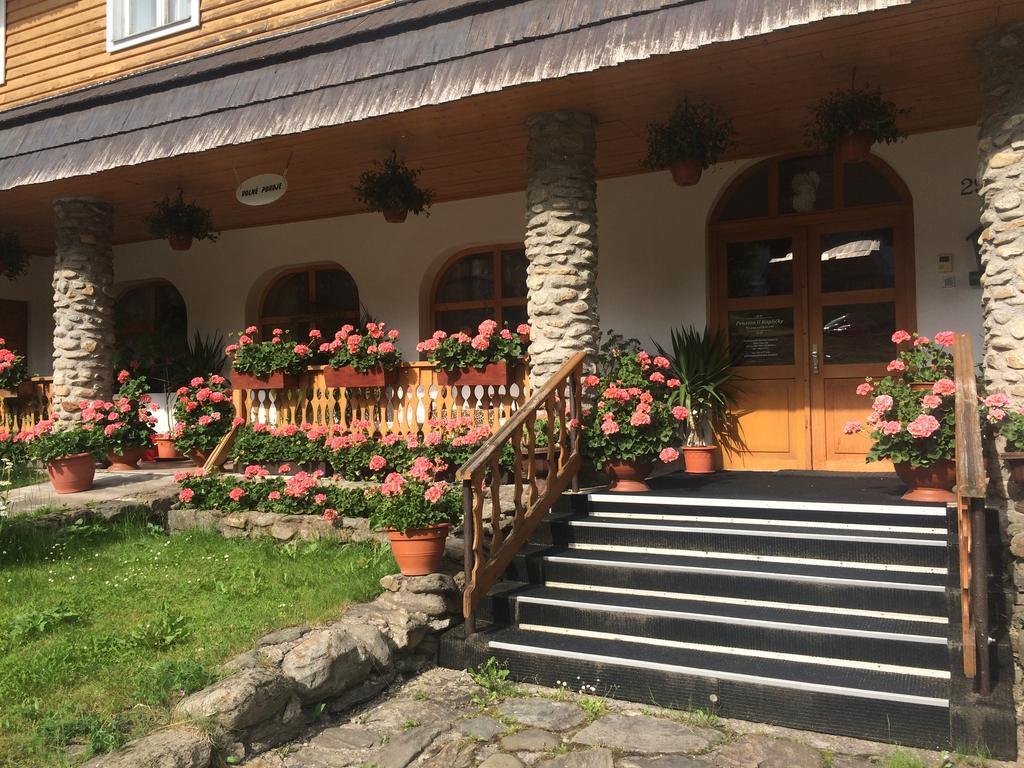 Hotel U Kaplicky Pec pod Sněžkou Zewnętrze zdjęcie